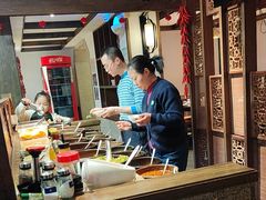 -佬土鹅肠火锅(解放路店)