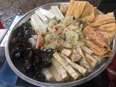 -刘姐啤酒鱼民族演艺餐厅(西街总店)