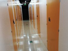 -安东易迷你自助仓储寄存仓库(草桥店)