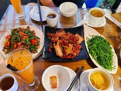 -隔壁老王·家常云南菜(花巷店)