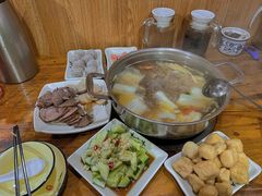 -牛小隆牛肉面馆(四牌楼店)