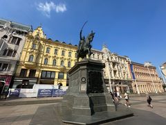 -耶拉契奇总督广场