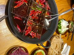 -乐闹闹重庆火鍋(民治店)