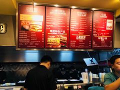 -The Habit Burger Grill 哈比特汉堡(爱琴海店)