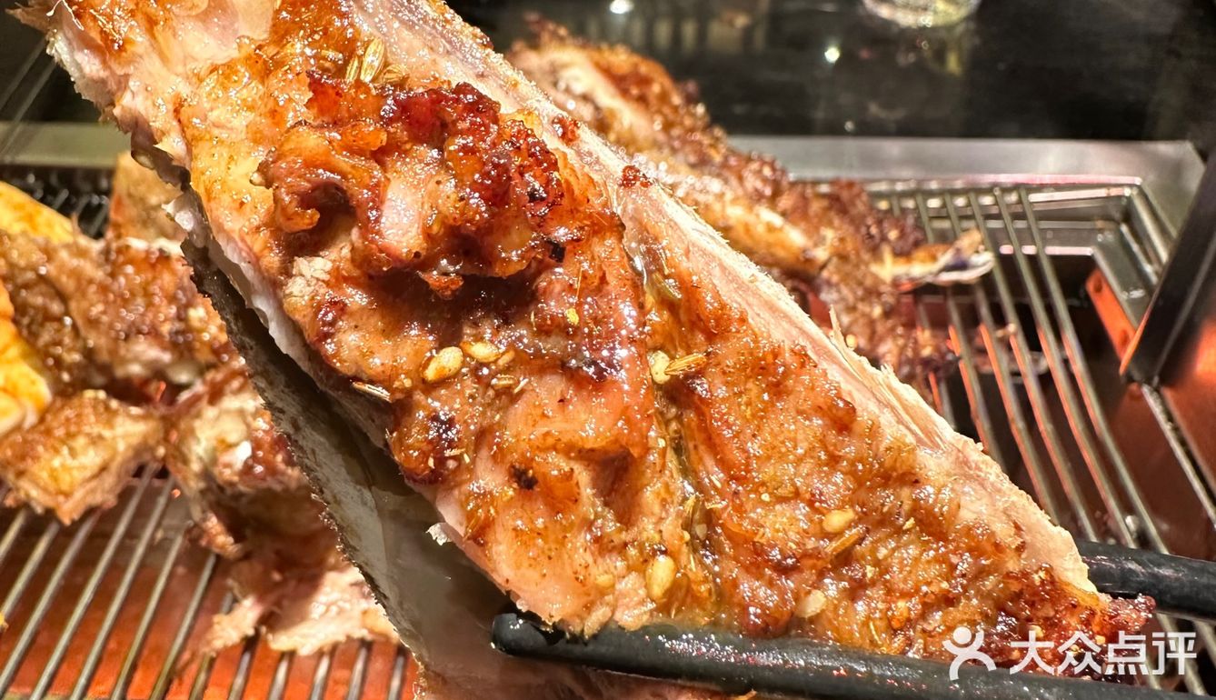 美味的烤羊排🐏来自大汗烧烤[耶]
