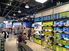 -SKECHERS 斯凯奇(上海国际时尚中心店)