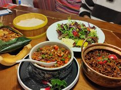 -雀舞云南菜(天津天河城购物中心店)