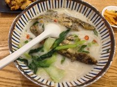 -鲜越鲜鱼粉(财富购物中心店)