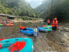 -安吉龙王山峡谷漂流