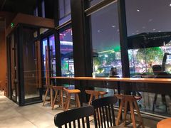 -星巴克(西安曲江银泰店)