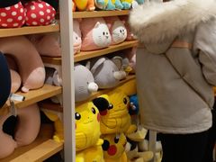 -名创优品(北京新中关购物中心地铁层店)