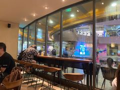 大堂-星巴克臻选(南京金茂览秀城店)