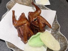 -蝴蝶里·粤菜·点心(滨江龙湖店)
