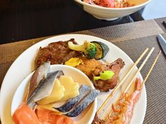 -大中华希尔顿酒店-念自助餐·嗨啤·小龙虾