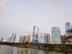 -万绿园