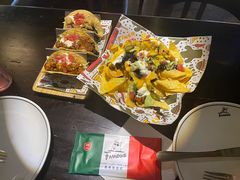 -Famous肥猫墨西哥音乐餐吧(五棵松华熙LIVE店)