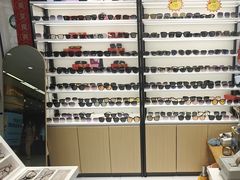 -沫芮眼镜·蔡司官方授权店(人民广场店)