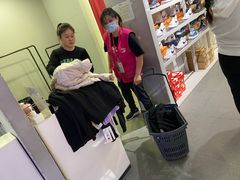 -唯品会(北京国瑞城店)