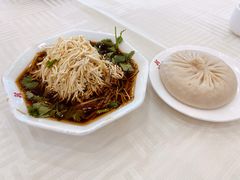 蟹黄汤包-怡园饭店-餐厅(四望亭店)