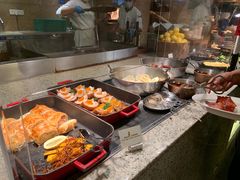 自助取餐区-松山湖凯悦酒店·Café自助餐厅·周末火舞秀表演