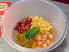 荷田冰粉-老佛爷铜炉蛙锅(东门老街店)