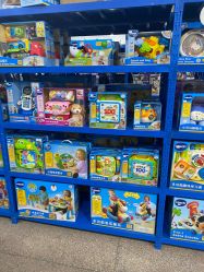 -逝水玩具折扣店