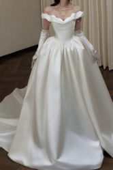 点击看大图 -GODDESS WHITE婚纱礼服(鹏城动力大厦店)