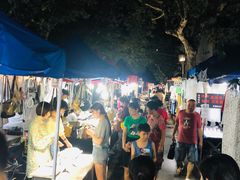 -吴山路夜市