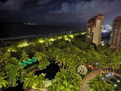 -三亚湾海居铂尔曼度假酒店