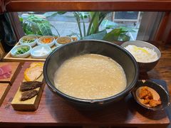-银米·云南传统过桥米线(双廊黑金冠店)
