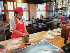 大堂-靠山屯东北农家菜(八龙桥雅苑店)