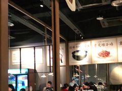 大堂-九锅一堂酸菜鱼(新南凯德直营店)