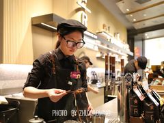 -星巴克臻选(上海合生汇1F店)