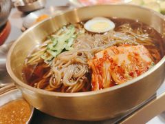 -围炉肉舍丹东海鲜烤肉·烤活鳗(步行街店)