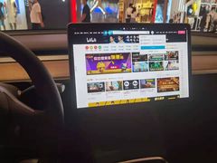 -TESLA 特斯拉(广州天环广场体验店)
