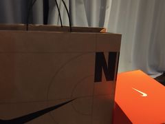 -NIKE 换季优惠店(上海青浦奥特莱斯)