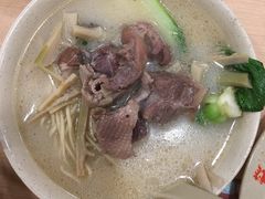 笋干老鸭汤米线-百家鸡味馆(清泰店)