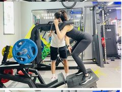 -AK健身普拉提拉伸私教馆(中八店)