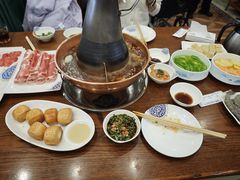 -楼外楼大刀肉传统火锅居(博学路店)