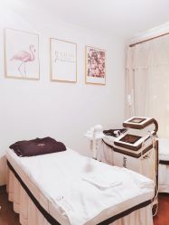 -美肤盾祛痘·问题肌头疗管理中心