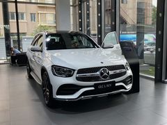 -上海星瀚奔驰4S店(红柳路店)