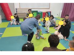 -爱睿思儿童早教亲子游泳(万象城店)