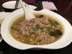 酸汤肥牛-鹿港小镇(霄云店)