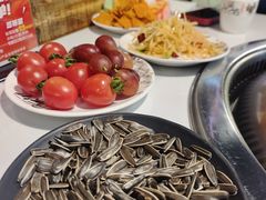-哈尔滨烧烤·山河村铁锅炖(交大店)