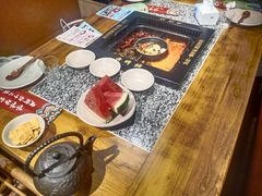 -老牌坊云南鱼豆花火锅(哈西万达店)