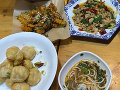 -蜗牛小馆醉乡民谣云南菜(惠新西里店)