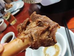 -茸梅路右拐龙虾-农家菜(松江店)