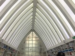 -钟书阁(松江泰晤士小镇店)