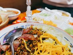-怪噜范·老贵阳街头名小吃(数博万达店)