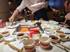 -海底捞火锅鲜切牛肉主题店(长寿路店)